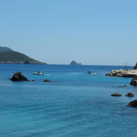 In Paleokastrites With Swimming Pool Near Beaches Appartamento *