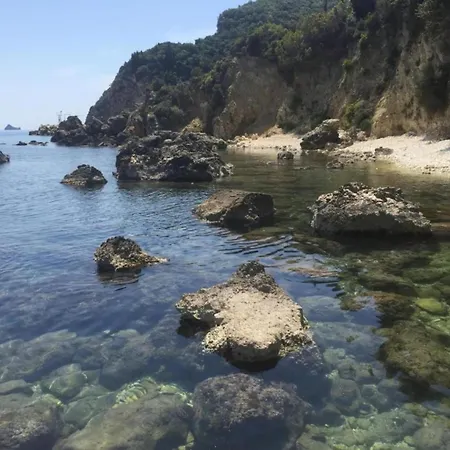 Appartamento In Paleokastrites With Swimming Pool Near Beaches Liapades