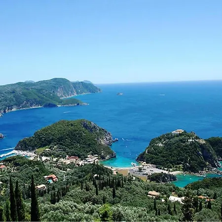 In Paleokastrites With Swimming Pool Near Beaches Appartamento *